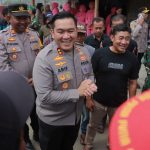 Polres Blitar Tebar Kepedulian Lewat 200 Paket Sembako untuk Warga Kampung Baru