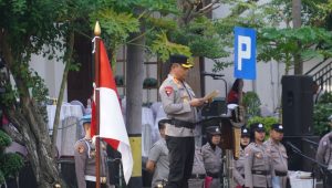 Kapolrestabes Surabaya Pimpin Upacara Kenaikan Pangkat 189 Personel