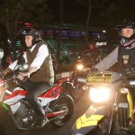 Wali Kota Surabaya Pimpin Patroli Malam, Remaja Pesta Miras Diamankan