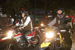 Wali Kota Surabaya Pimpin Patroli Malam, Remaja Pesta Miras Diamankan
