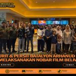 Prajurit dan Persit Batalyon Arhanud 6/BAY Melaksanakan Nobar Film “Believe”