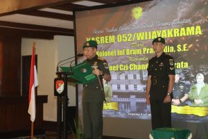 Kolonel Czi Chandra Adibrata Resmi Jabat Kasrem 052/Wkr