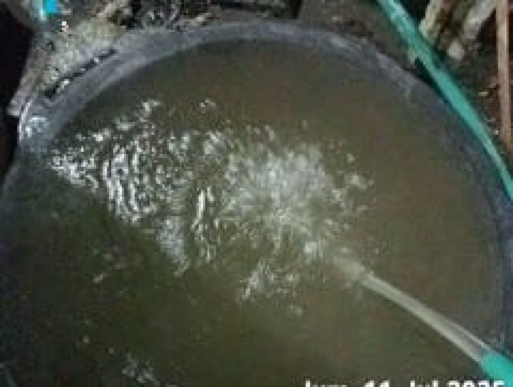 Air PDAM Kotor dan Berwarna Merah Kecokelatan, Warga Pandanagung Tuban Mengeluh