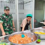 Danramil 03/Pasar Rebo, Ciracas Mengecek Mengecek Bahan Makanan, Kebersihan Dapur dan Distribusi MBG