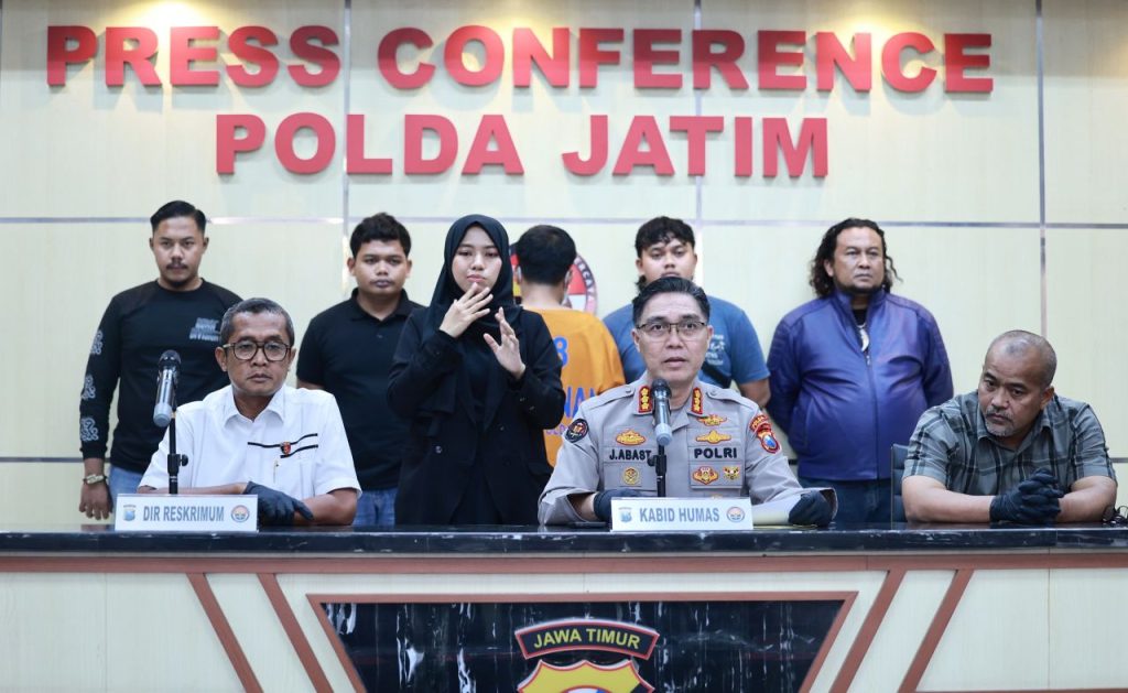 Tujuh Jam Tersangka Berhasil Diringkus, Polda Jatim Ungkap Tuntas Pembunuhan di Pasuruan