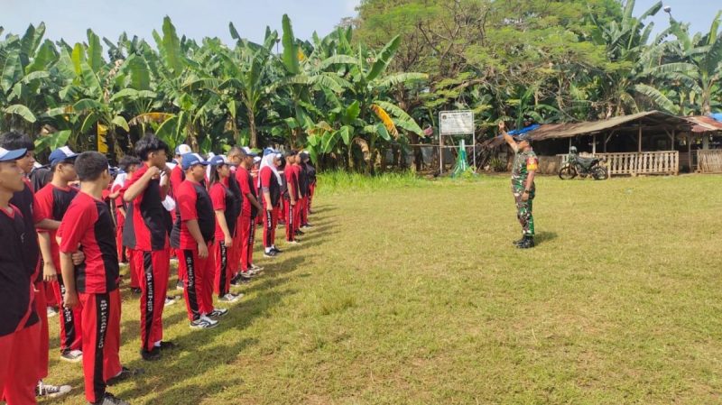 Bina Kedisiplinan, Babinsa 03 Pasar Minggu Latih PBB