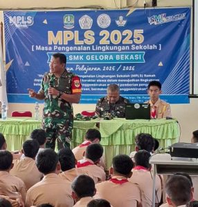 Koramil 03/Teluk Pucung Tanamkan Semangat Nasionalisme dalam MPLS di SMK Gelora