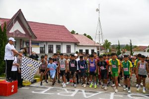 Semarakkan HUT Humbahas, Bupati Humbahas Lepas Lomba Lari 5K Tingkat SMP/SLTA