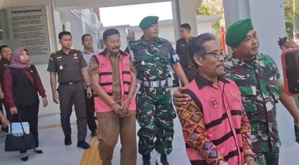 Dugaan Korupsi Dana Kompensasi Jalan, Kejari Lamongan Menahan Oknum Kades dan Ketua BPD Desa Sidokelar