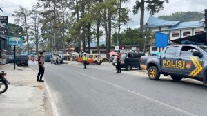 Sat Samapta Polres Toba Patroli dan Gatur Untuk Jaga Kelancaran Arus Lalu Lintas