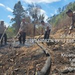 Polsek Laguboti Sigap dan Respon Cepat Berhasil Memadamkan Kebakaran Lahan
