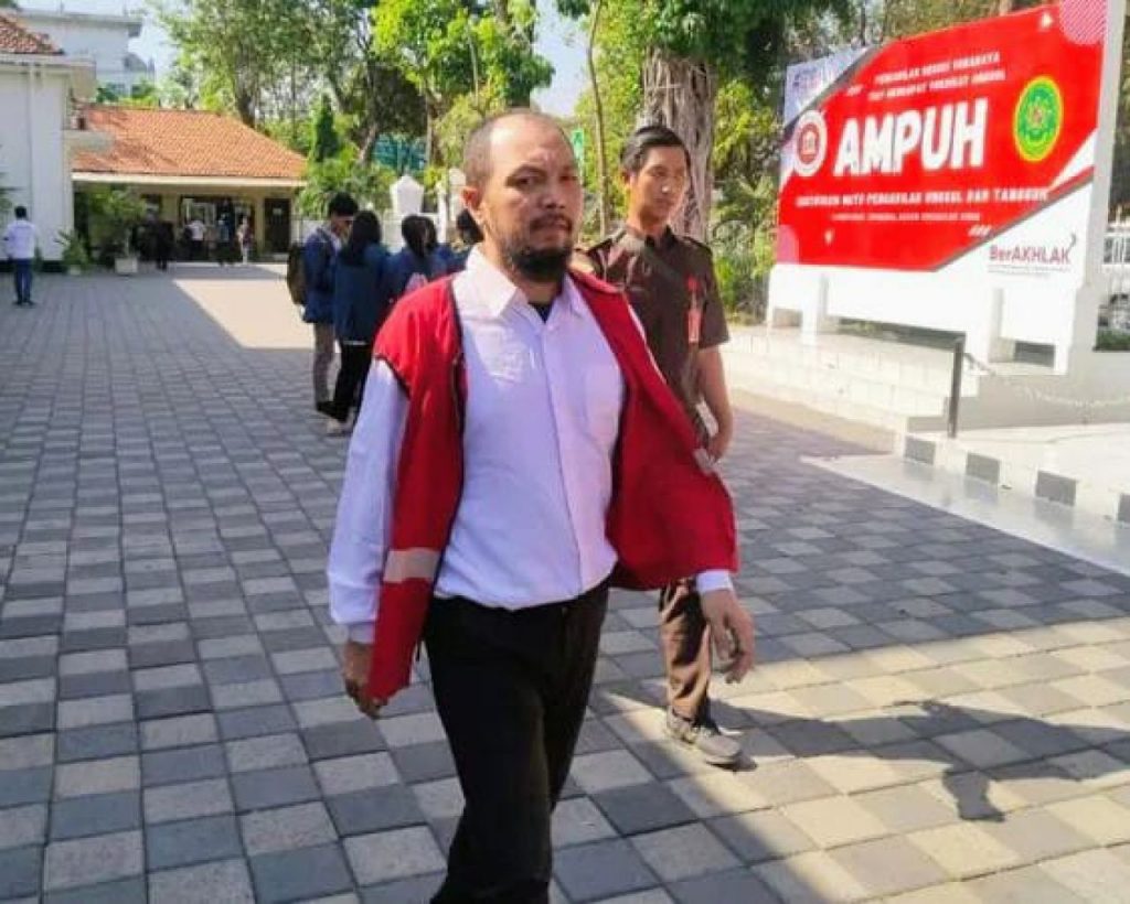 Terdakwa Narkoba Lepas Borgol, JPU Kejari Surabaya Diduga Langgar Peraturan Jaksa Agung