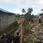 Satgas TMMD Kodim 1506/Namlea Bangun Reol/Drainase Raksasa di Desa Waenono