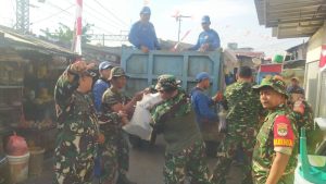 Karya Bhakti Tiga Pilar di Kecamatan Jatinegara : Wujud Sinergi Untuk Lingkungan Bersih
