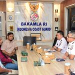 Bakamla RI–Korea Coast Guard Selamatkan Delapan ABK WNI dari Dugaan TPPO di Korsel