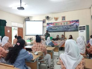 Sinergitas TNI-Polri di TMMD 125: Edukasi Siswa SMKN 8 Kota Bekasi tentang Bahaya Narkoba