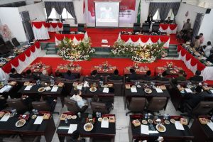 Paripurna DPRD Toba Mendengar Pidato Kenegaraan Presiden RI pada HUT ke-80 RI