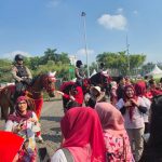 Masyarakat Antusias Rayakan HUT RI ke-80, Pasukan Berkuda Turangga Polri Jadi Perhatian Publik