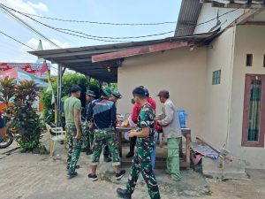 Makan Bersama Tumbuhkan Kedekatan Satgas TMMD 125 Kodim 0507/Bekasi dengan Warga Mustikasari