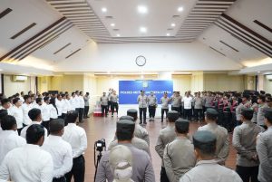Wakapolres Metro Jakarta Utara Tekankan Disiplin dan Kehadiran Polisi di Lapangan