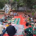 Ucapkan Syukur, Warga RW 06 Mustikasari Gelar Makan Bersama dengan Satgas TMMD 125 Kodim 0507/Bekasi