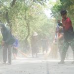 Semangat Kebersamaan, Warga Soko dan Satgas TMMD Bojonegoro Bersatu dalam Kerja Bakti