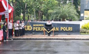Kapolri Pimpin Upacara Hari Juang Polri 2025 di Surabaya