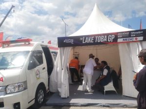 Dinas Kesehatan Kab.Toba Berikan Pelayanan Kesehatan Kepada Masyarakat Umum di Perhelatan F1H2O