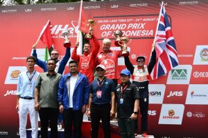 Juara Satu, Rusty Wyatt – Sharjah Team Raih Medali Emas di F1H2O The Lake Toba Tahun 2025