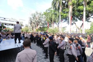 Ribuan Polisi Amankan Aksi Buruh Tuntut UMK 2026 di Surabaya