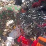 Koramil 01/Kranji Bersama Tiga Pilar, Pandawara, dan Warga Gelar Aksi Bersih-Bersih Kali Kapuk