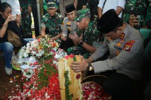 Pangdam Jaya Hadiri Prosesi Pemakaman Affan Kurniawan Seorang Pengemudi Ojek Online