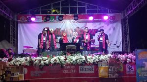 Warga Kelurahan Jati kecamatan Pulogadung Meriahkan HUT ke-80 RI Lewat Festival Layur