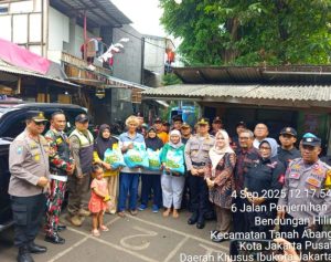 Polda Metro Jaya Gelar Bakti Sosial dan Trauma Healing di Bendungan Hilir
