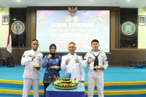 Rumkital Dr. Midiyato Suratani Gelar Upacara dan Syukuran HUT ke-80 TNI AL