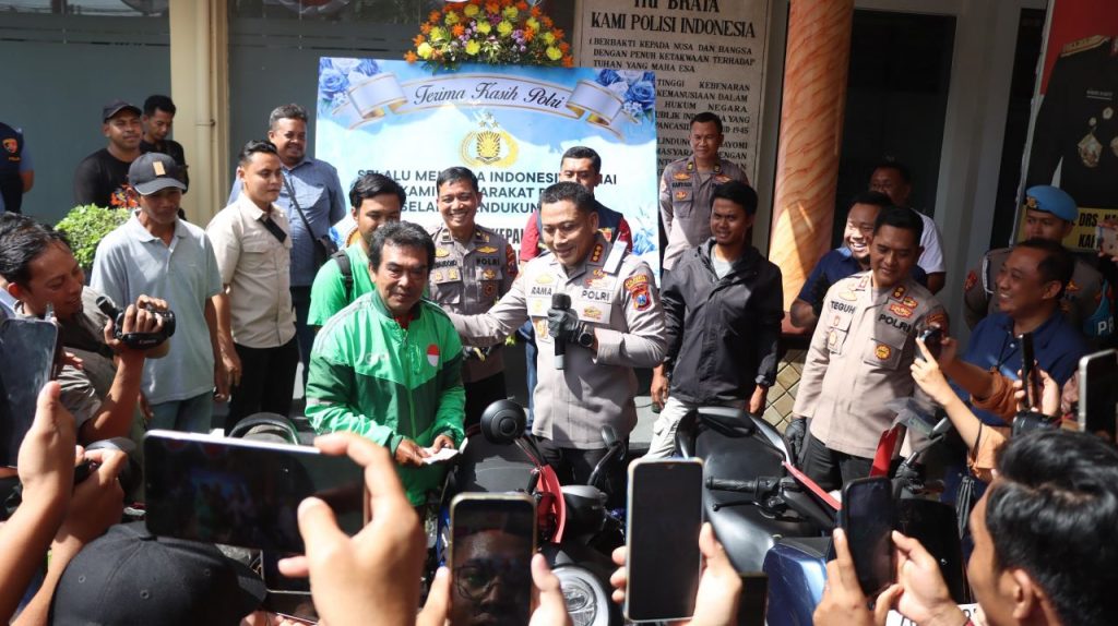 Polresta Banyuwangi Bongkar Jaringan Curanmor, Serahkan Motor Curian ke Pemilik Sah