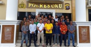 Unjuk Rasa di OKU, KMP OKU Bersama Insan Pers, Ormas, dan LSM Datangi Polres