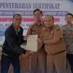 493 Sertifikat PTSL Dibagikan di Kelurahan Beru, Blitar: Kepastian Hukum untuk Masyarakat