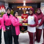 HUT Polwan ke-77: Bhayangkari PG06 dan Polwan Brimob Gelar Syukuran & Olahraga Bersama