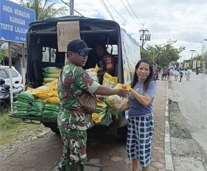 Jaga Stabilitas Harga Beras, Kodim 1710/Mimika Kolaborasi Dengan Bulog  Gelar Gerakan Pangan Murah Kepada Warga Timika
