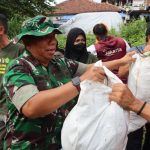 HUT ke-80 TNI: Kodim 0504/JS Gelar Karya Bakti Bersihkan Bantaran Sungai Ciliwung