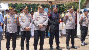 Dansat Brimob Polda Sumsel Sambut Kapolri pada Panen Raya Serentak Kuartal III di OKU Timur