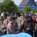 Dansat Brimob Polda Sumsel Sambut Kapolri pada Panen Raya Serentak Kuartal III di Kabupaten OKU Timur