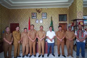 Formasi Peringati Gugurnya D.I. Panjaitan dengan Upacara dan Seni Budaya