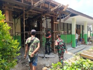 Danramil Kranji Tinjau Renovasi SMAN 2 Bekasi, Wujud TNI Peduli Pendidikan