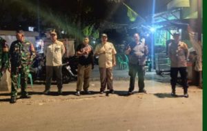 Perkuat Sinergi Keamanan, Kodim 0505/JT dan Komduk Gelar Patroli Siskamling
