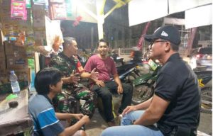 Babinsa & Tiga Pilar Bantar Gebang Gelar Patroli Malam Ciptakan Keamanan