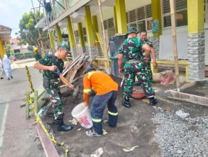 Koramil Bantargebang Bantu Rehab Ruang Kelas SMKN 2 Bekasi