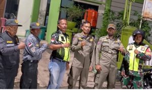 Babinsa Koramil 03/Teluk Pucung Gelar Patroli Malam Bersama Tiga Pilar