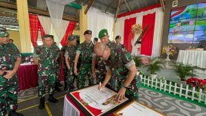 Personel Kodim dan Persit Terima Pengarahan Pangdam XVII/Cenderawasih